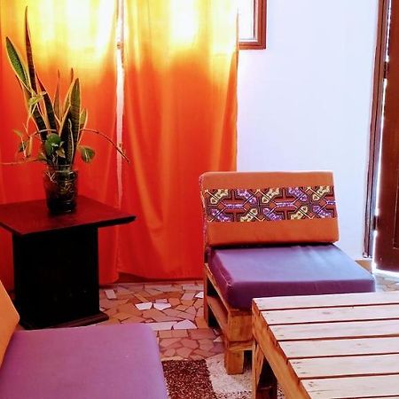 Akwa Guesthouse 科托努 外观 照片