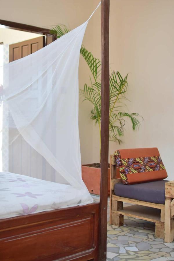 Akwa Guesthouse 科托努 外观 照片