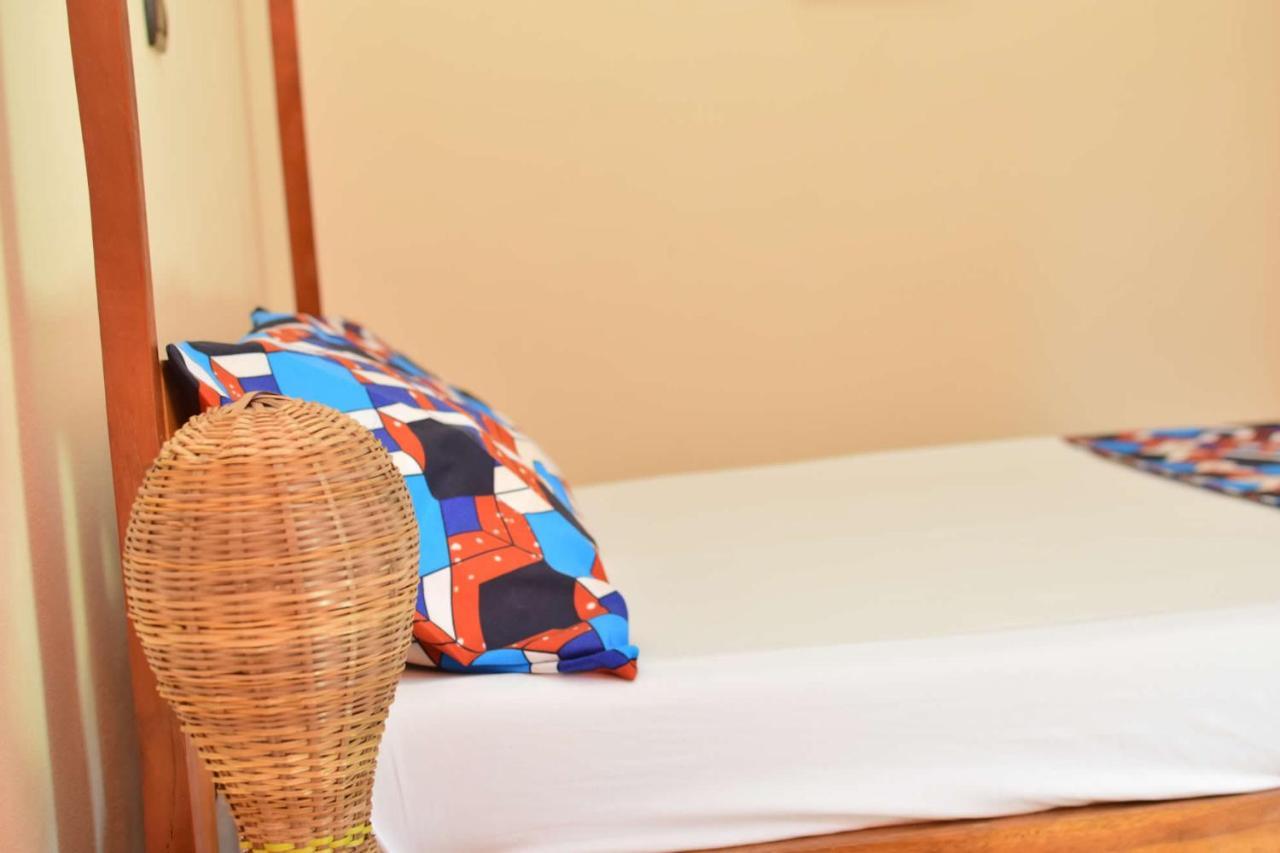 Akwa Guesthouse 科托努 外观 照片