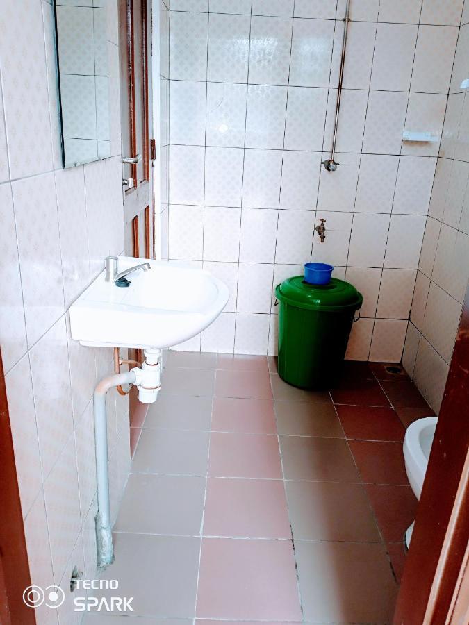 Akwa Guesthouse 科托努 外观 照片